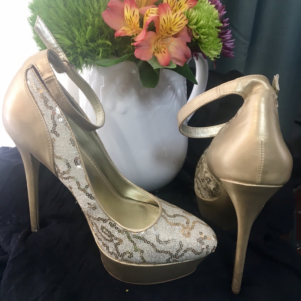 Gold pumps high heel shoes
